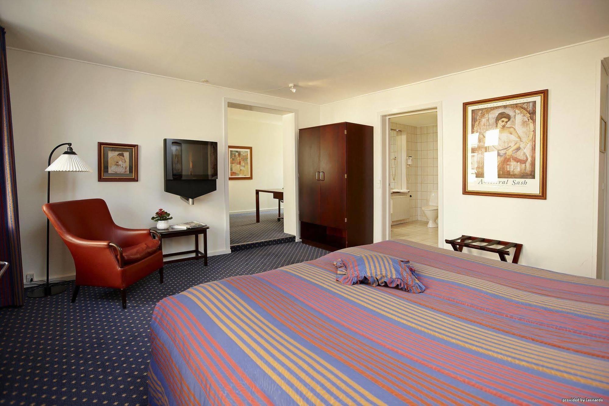 Hotel Schaumburg โฮลสเตโบร ภายนอก รูปภาพ